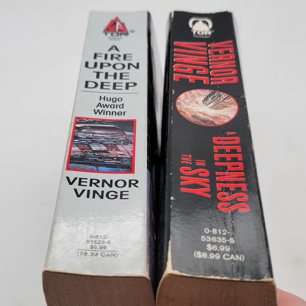 Vernor Vinge A Fire Upon the Deep A Deepness in the Sky Paperback Set Good